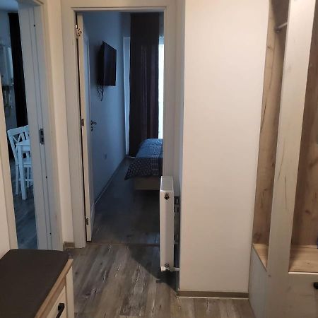 Apartament Dem Radulescu Apartment รึมนิคูวัลเจีย ภายนอก รูปภาพ
