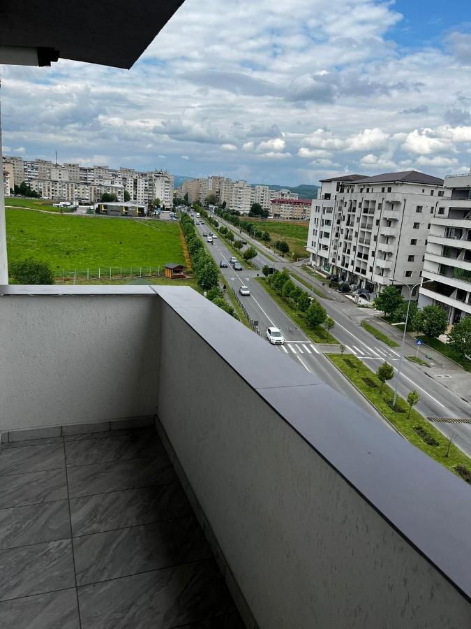 Apartament Dem Radulescu Apartment รึมนิคูวัลเจีย ภายนอก รูปภาพ